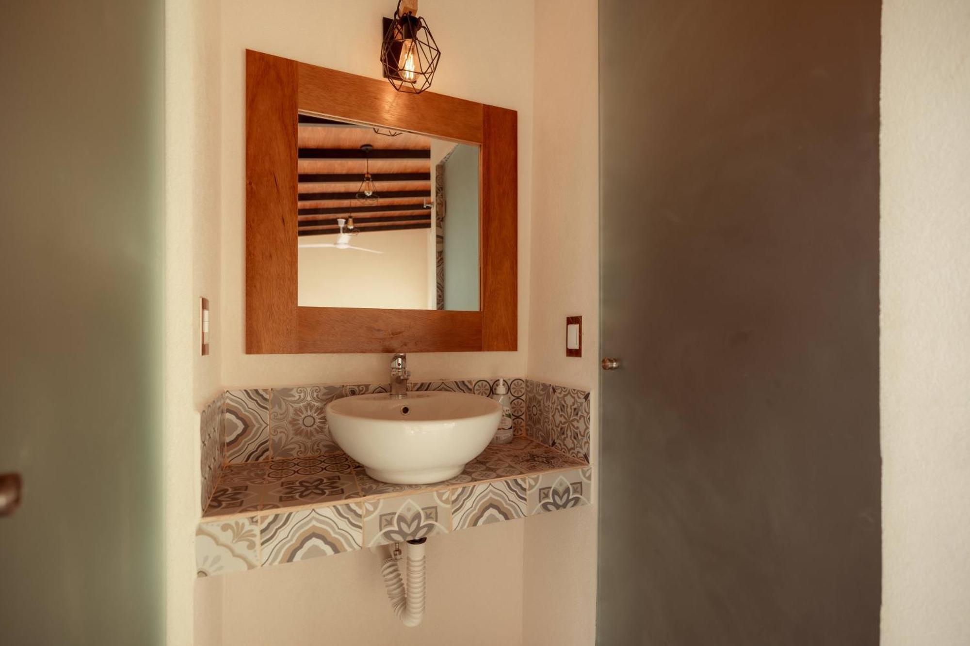 Hotel Boutique Casa Jade แคมเปเช ภายนอก รูปภาพ